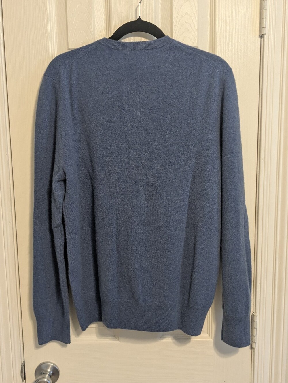 NAADAM Men's V-Neck Cashmere Sweater - Blue Horizon, Large - Picture 4 of 5